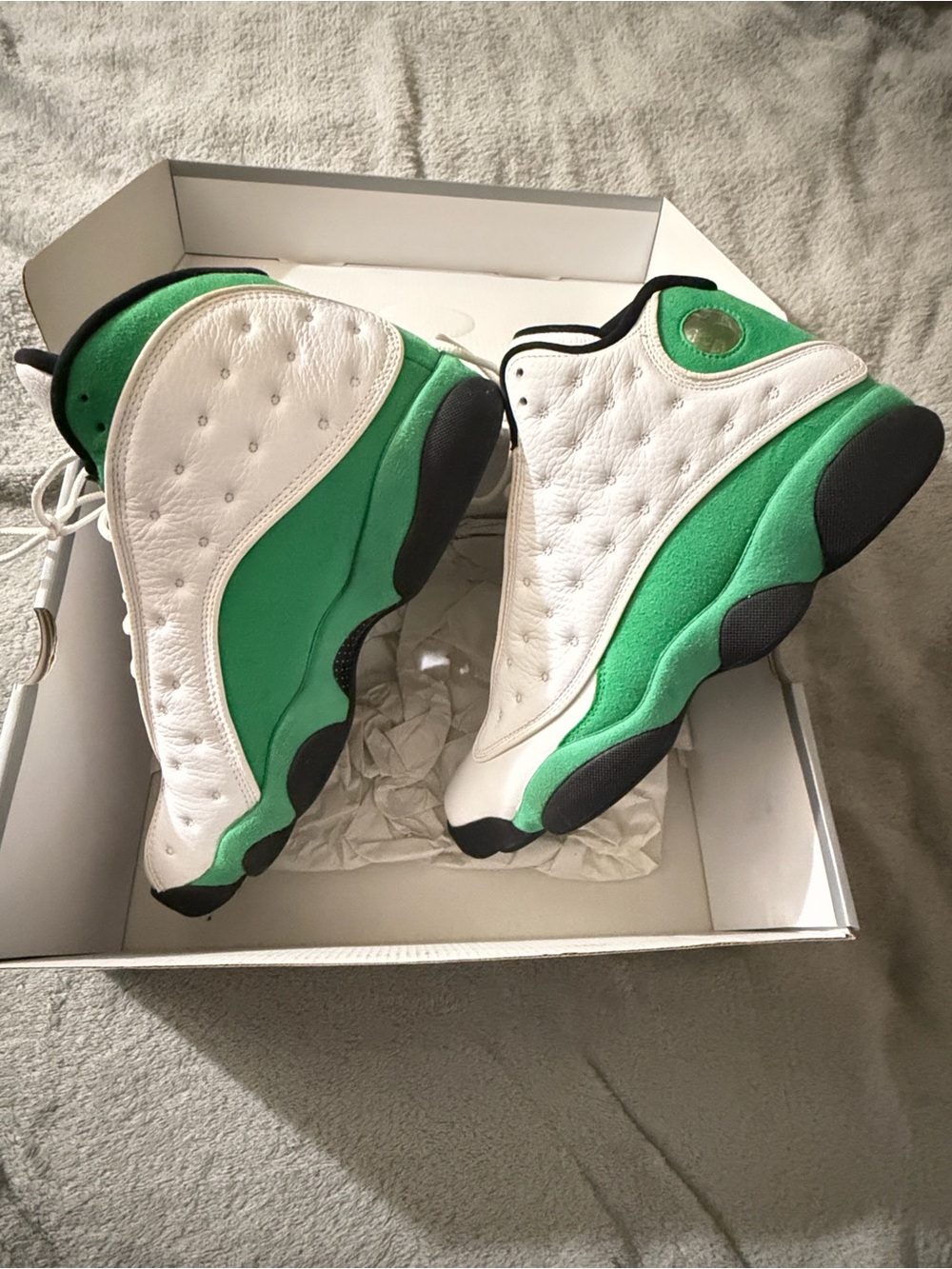 Jordan 13 Shoe Celtics Green and White Size 10.5 with box